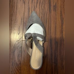 NEVER WORN Stuart weitzman mariposa flat mule, flannel gray